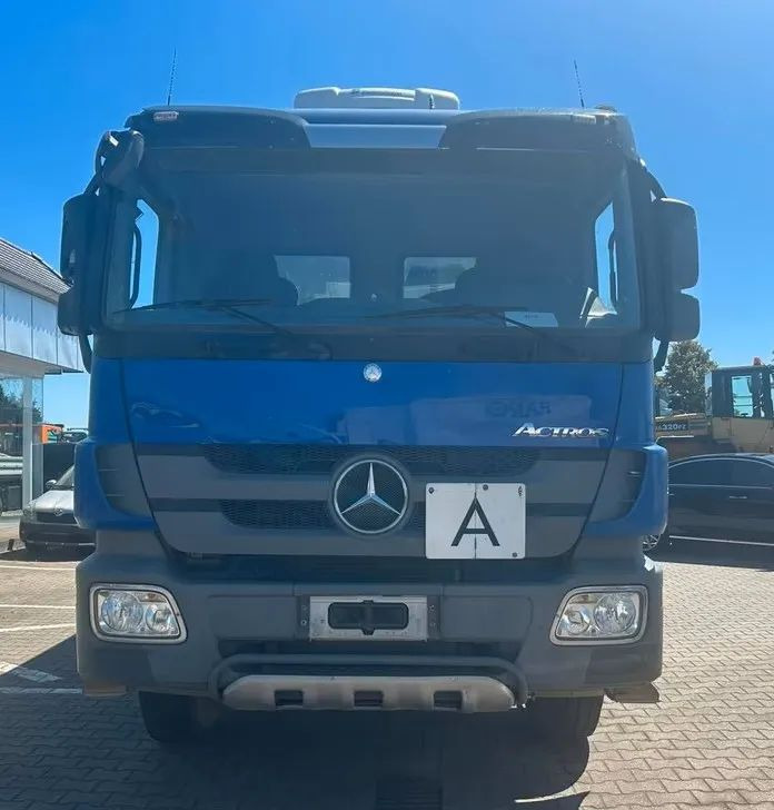 Mercedes-Benz Actros 4141 K 8x4 / Meiller Trójstronna Wywrotka / Automat / Euro 5 / Klima / 36T DMC - Самосвал: фото 3 Mercedes-Benz Actros 4141 K 8x4 / Meiller Trójstronna Wywrotka / Automat / Euro 5 / Klima / 36T DMC - Самосвал: фото 3
