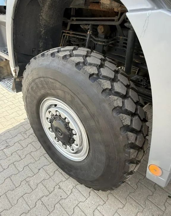 Mercedes-Benz Actros 4141AK 8x8 | Wywrotka Meiller | TELLIGENT z sprzęgłem system stabilizacji jazdy | Euro 5 - Самосвал: фото 3 Mercedes-Benz Actros 4141AK 8x8 | Wywrotka Meiller | TELLIGENT z sprzęgłem system stabilizacji jazdy | Euro 5 - Самосвал: фото 3