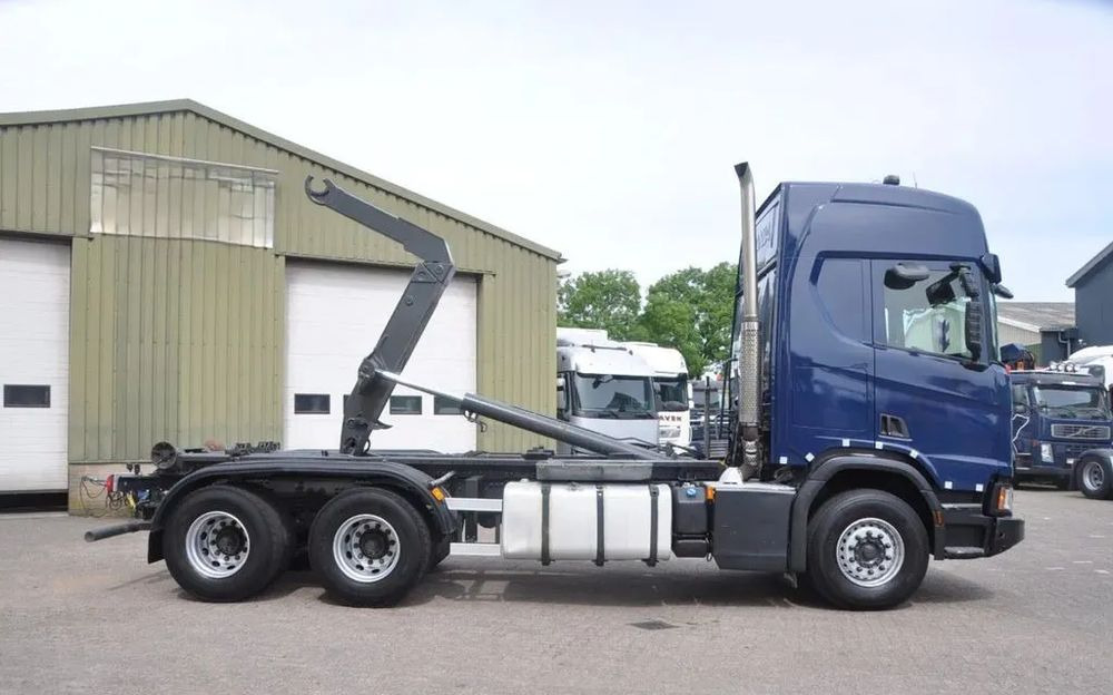 Scania R450 XT / 6X4/ RETARDER/EURO 6/OŚ PODNOSZONA Z NAPĘDEM/ - Крюковой мультилифт: фото 2 Scania R450 XT / 6X4/ RETARDER/EURO 6/OŚ PODNOSZONA Z NAPĘDEM/ - Крюковой мультилифт: фото 2