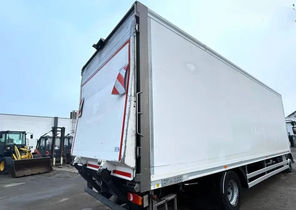 Volvo FL 250 | Chłodnia Carrier Supra -30°C | Hydrauliczna platforma załadunkowa | ogrzewanie postojowe | 187 654 km | Automatyczna skrzynia | Euro 6 |4x2 - Рефрижератор: фото 5 Volvo FL 250 | Chłodnia Carrier Supra -30°C | Hydrauliczna platforma załadunkowa | ogrzewanie postojowe | 187 654 km | Automatyczna skrzynia | Euro 6 |4x2 - Рефрижератор: фото 5
