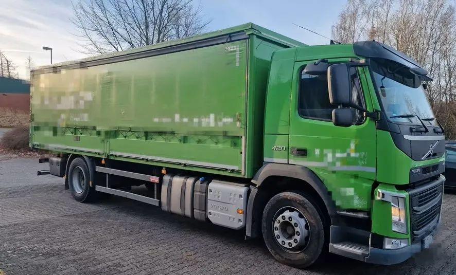 Volvo FM 420 – zabudowa + plandeka / Automatyczna skrzynia / Euro 6 / Zawieszenie pneumatyczne/ 4x2/ - Тентованный грузовик: фото 3 Volvo FM 420 – zabudowa + plandeka / Automatyczna skrzynia / Euro 6 / Zawieszenie pneumatyczne/ 4x2/ - Тентованный грузовик: фото 3