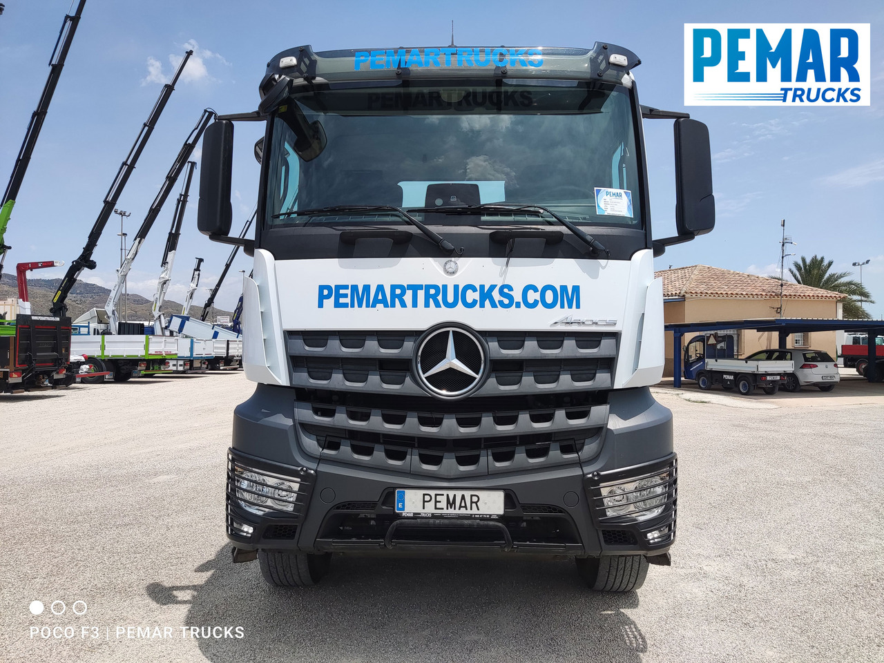 MERCEDES-BENZ AROCS 1845 PORTACONTENEDOR CADENAS - Портальный бункеровоз: фото 3 MERCEDES-BENZ AROCS 1845 PORTACONTENEDOR CADENAS - Портальный бункеровоз: фото 3