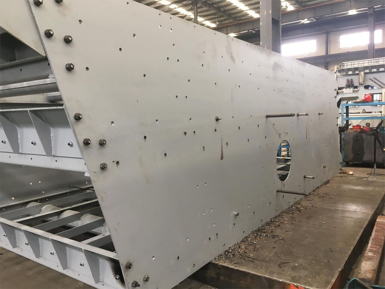Kinglink Copper Ore Circular Vibrating Screen 3YA2160 | 200TPH - Грохот: фото 4 Kinglink Copper Ore Circular Vibrating Screen 3YA2160 | 200TPH - Грохот: фото 4