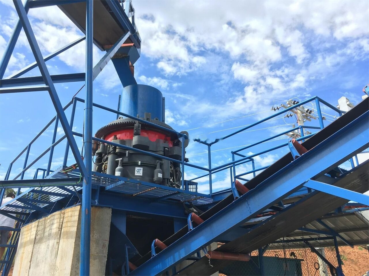 Kinglink HPY200 Hydraulic Cone Crusher for hard stone - Конусная дробилка: фото 4 Kinglink HPY200 Hydraulic Cone Crusher for hard stone - Конусная дробилка: фото 4