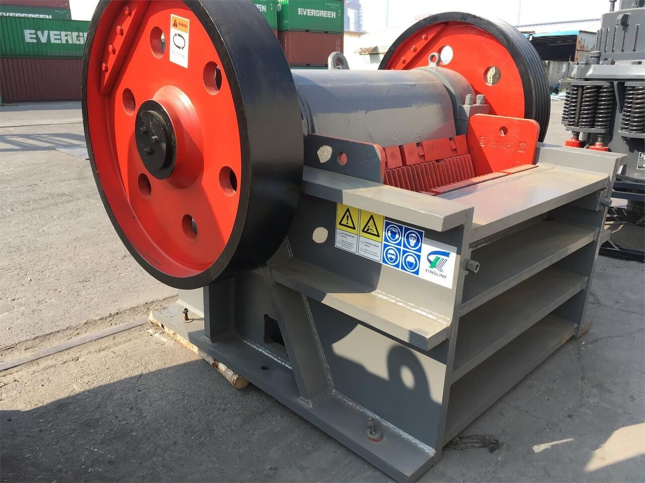 Kinglink PEX300X1300 Secondary Fine Jaw Crusher | 100TPH - Щековая дробилка: фото 3 Kinglink PEX300X1300 Secondary Fine Jaw Crusher | 100TPH - Щековая дробилка: фото 3