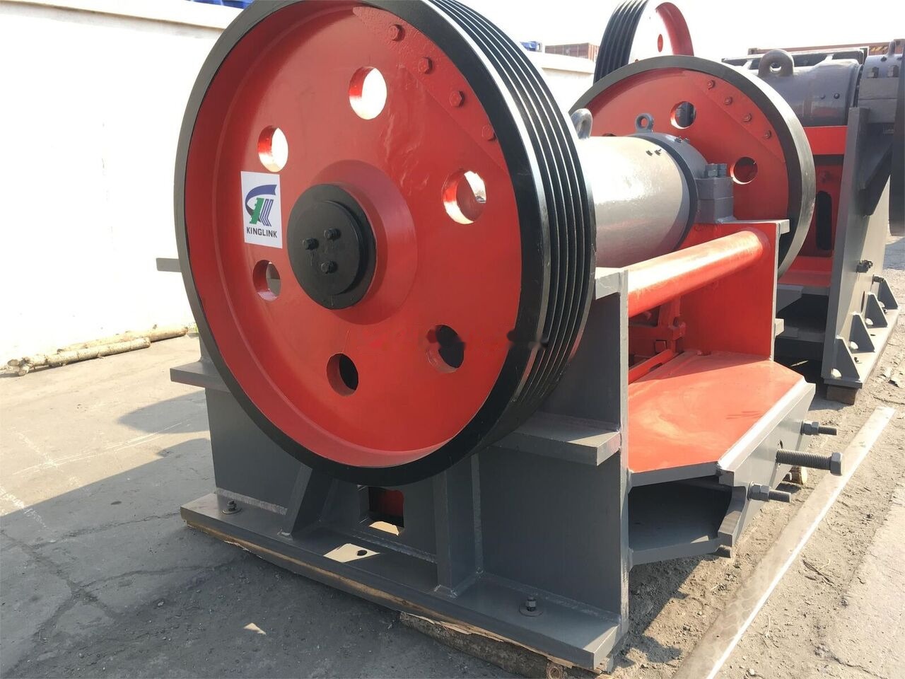 Kinglink PEX300X1300 Secondary Fine Jaw Crusher | 100TPH - Щековая дробилка: фото 2 Kinglink PEX300X1300 Secondary Fine Jaw Crusher | 100TPH - Щековая дробилка: фото 2