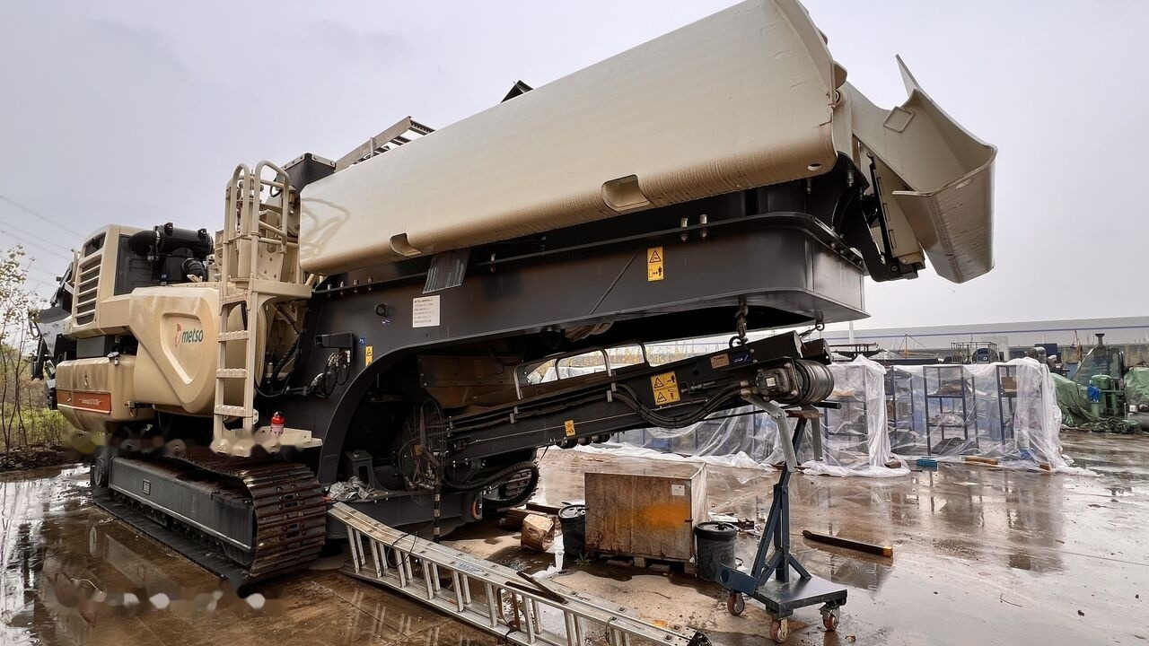 Metso NEW Lokotrack LT1213S mobile horizontal impact crusher - Мобильная дробилка: фото 5 Metso NEW Lokotrack LT1213S mobile horizontal impact crusher - Мобильная дробилка: фото 5