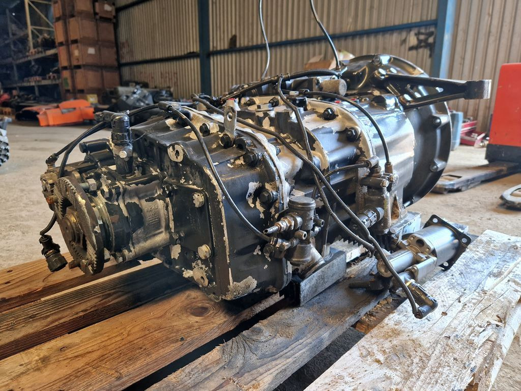 EATON / VICKERS Y 08389 - Коробка передач для Грузовиков: фото 3 EATON / VICKERS Y 08389 - Коробка передач для Грузовиков: фото 3