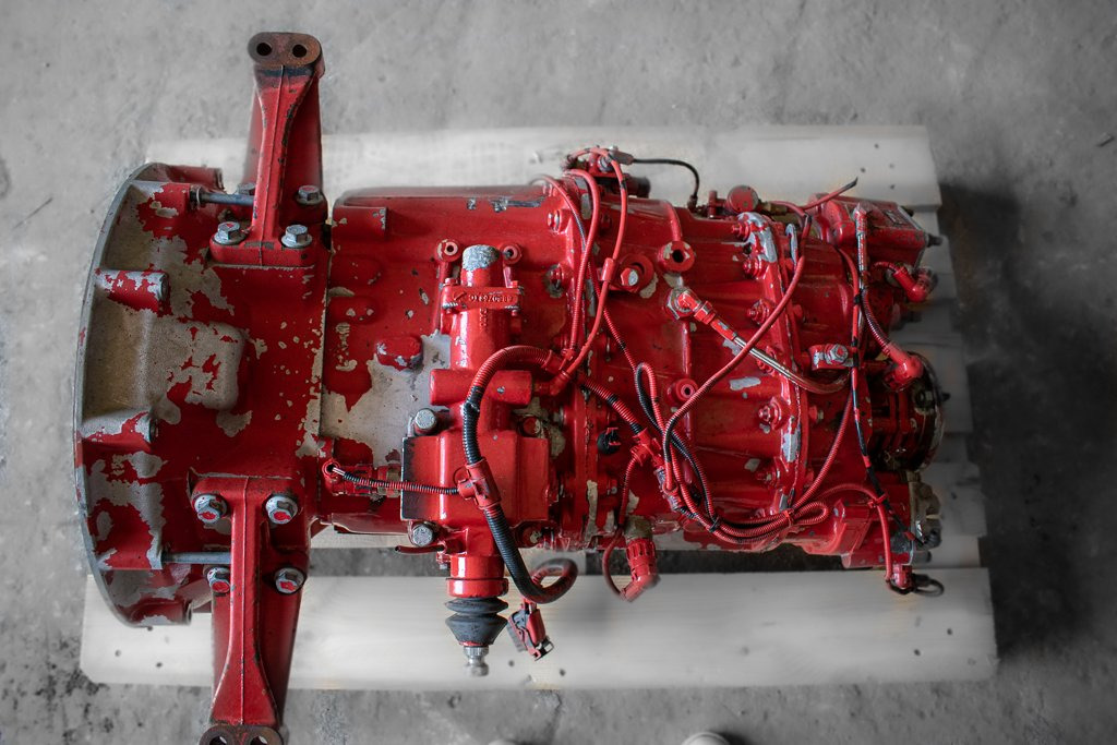 EATON / VICKERS Y08371 - WITH MECHANICAL LEVER WITHOUT INTARDER FOR MAN - Коробка передач для Грузовиков: фото 5 EATON / VICKERS Y08371 - WITH MECHANICAL LEVER WITHOUT INTARDER FOR MAN - Коробка передач для Грузовиков: фото 5