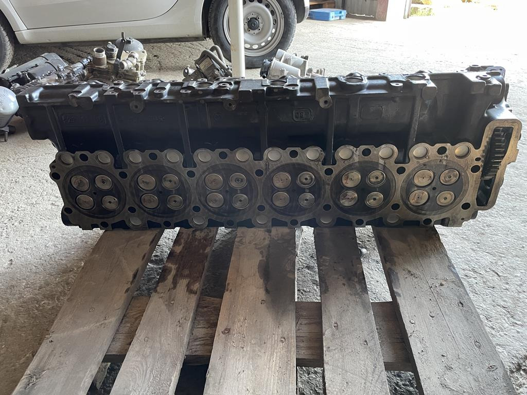 MAN TGA COMMONRAIL D20 - Головка блока для Грузовиков: фото 4 MAN TGA COMMONRAIL D20 - Головка блока для Грузовиков: фото 4