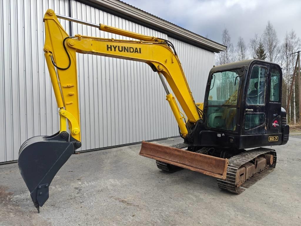 Hyundai R 60-7 - Мини-экскаватор: фото 1 Hyundai R 60-7 - Мини-экскаватор: фото 1