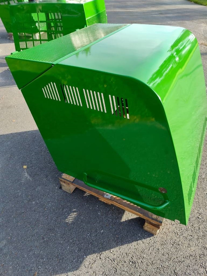 John Deere Hoods For D-serie machines - Капот для Сельскохозяйственной техники: фото 2 John Deere Hoods For D-serie machines - Капот для Сельскохозяйственной техники: фото 2