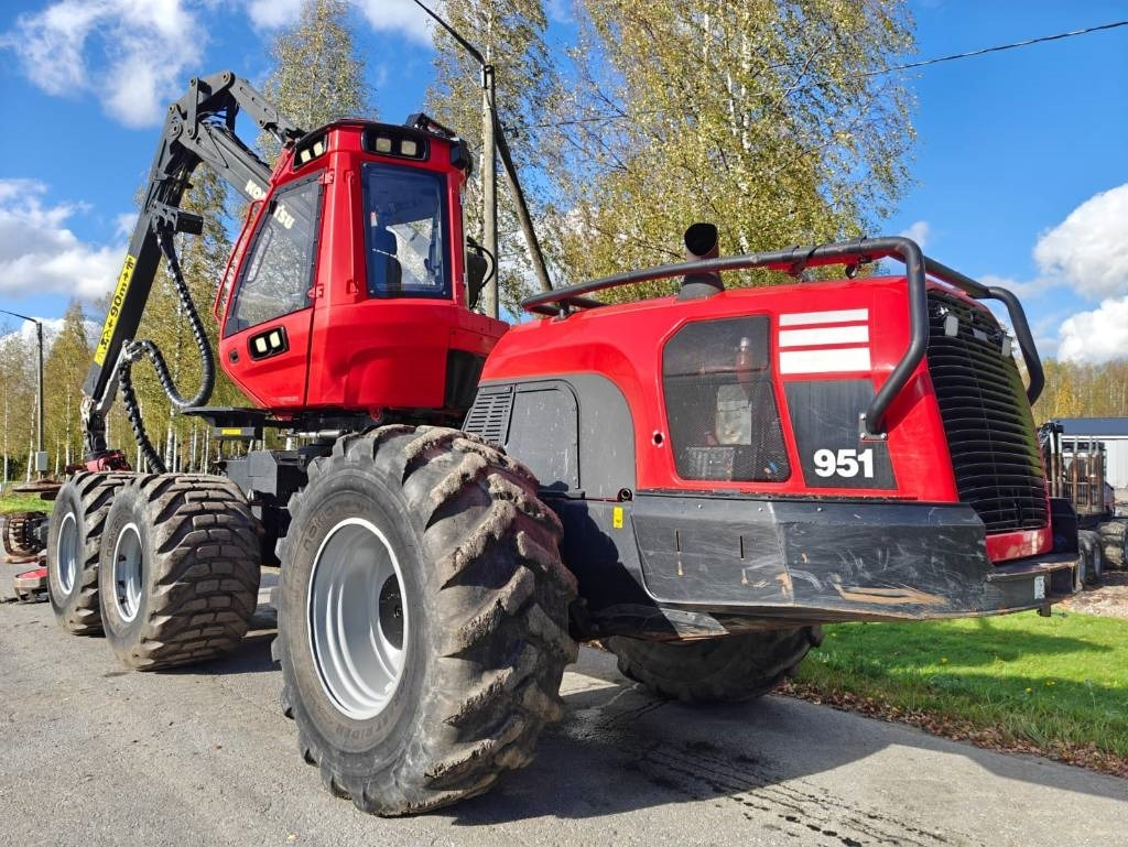 Komatsu 951 - Харвестер: фото 3 Komatsu 951 - Харвестер: фото 3