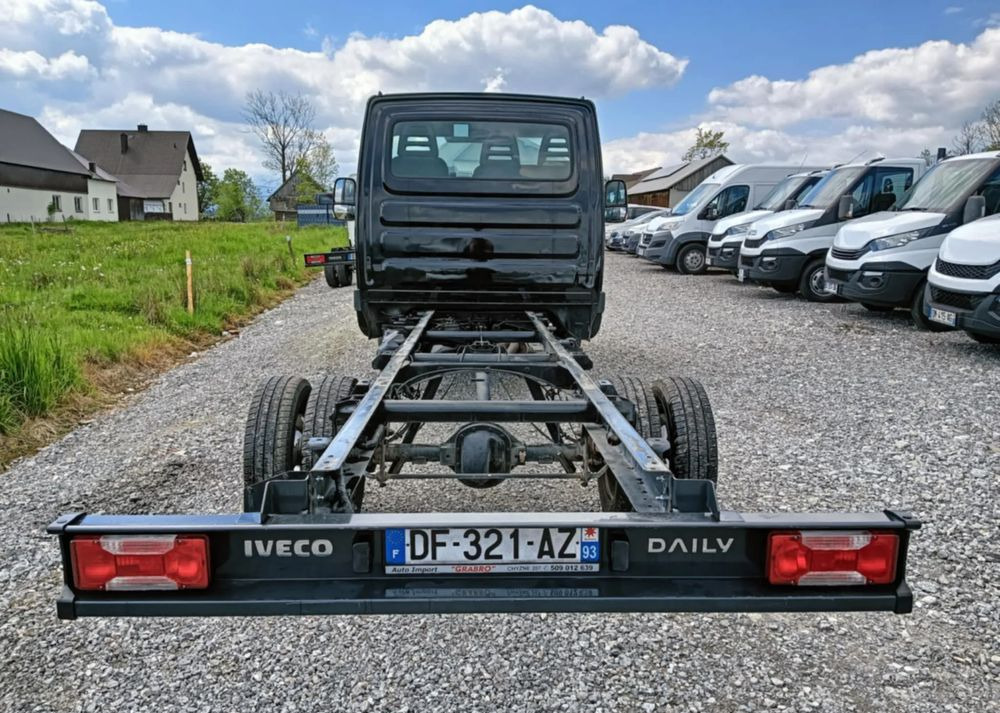 Грузовик-шасси Iveco 35C13, 35C12, 35C14, 35C15: фото 16