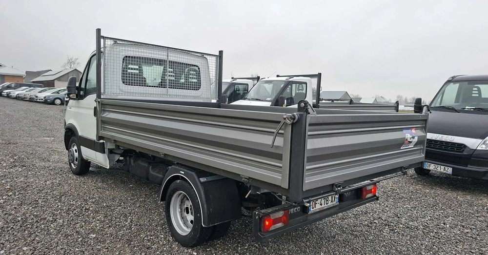 Iveco DAILY 35C13, 35C12, 35C15 - Малотоннажный самосвал: фото 4 Iveco DAILY 35C13, 35C12, 35C15 - Малотоннажный самосвал: фото 4