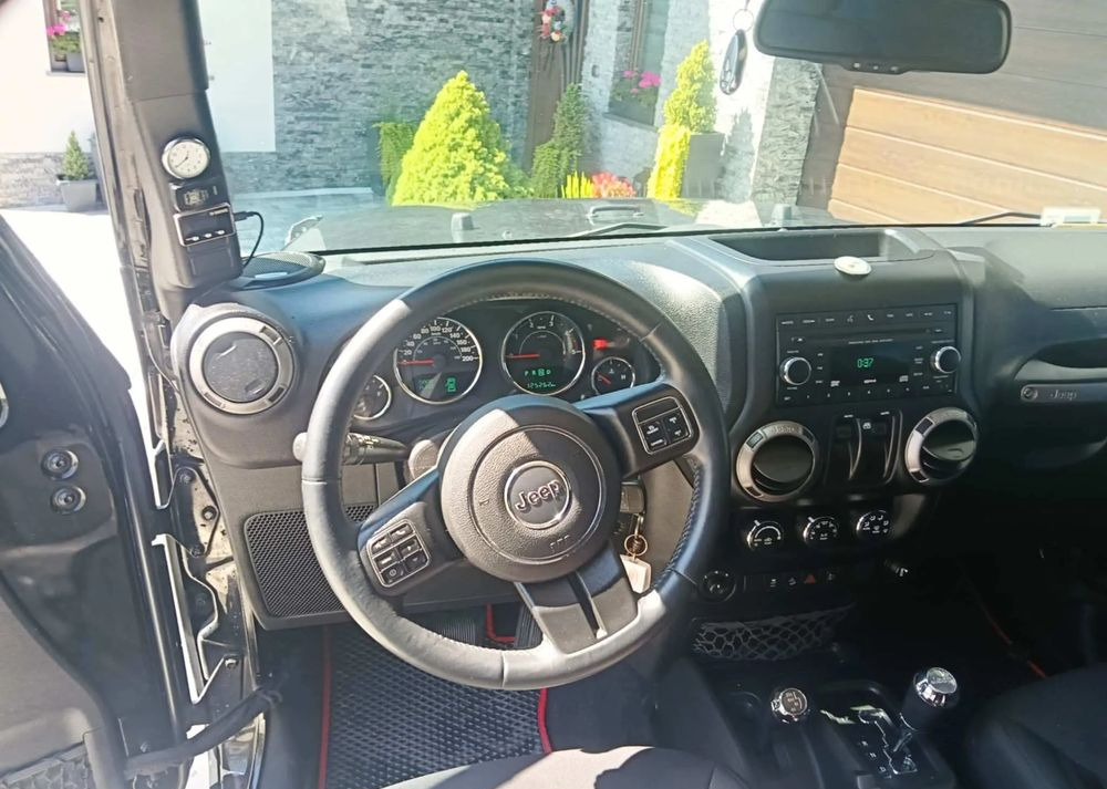 Jeep Wrangler 2.8 CRD Sport - Внедорожник: фото 4 Jeep Wrangler 2.8 CRD Sport - Внедорожник: фото 4