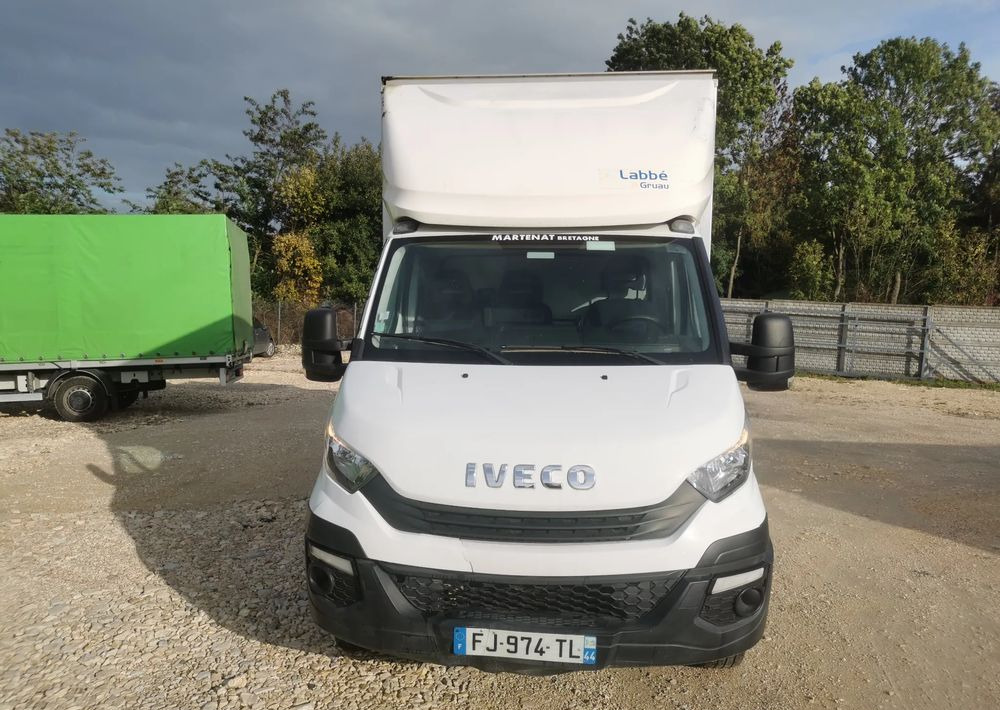 Iveco 3.0-150KM Daily 35C15 Kontener długi rama 35-150 kiper Klimatyzacja długi rozstaw - Фургон с закрытым кузовом: фото 3 Iveco 3.0-150KM Daily 35C15 Kontener długi rama 35-150 kiper Klimatyzacja długi rozstaw - Фургон с закрытым кузовом: фото 3