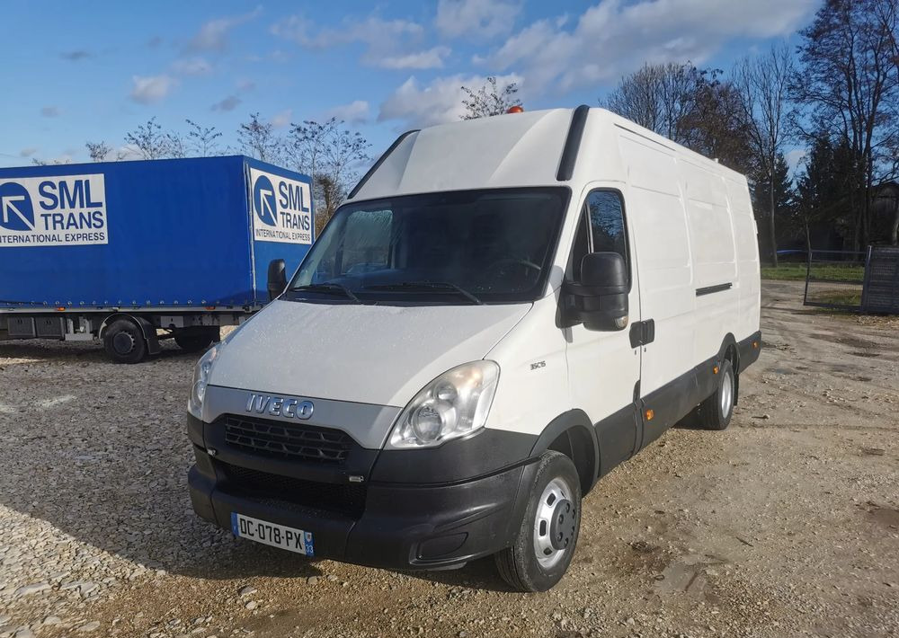 Iveco Daily 35C15 blaszak 3.0-150KM blizniak L3H3 długi Hak - Цельнометаллический фургон: фото 1 Iveco Daily 35C15 blaszak 3.0-150KM blizniak L3H3 długi Hak - Цельнометаллический фургон: фото 1