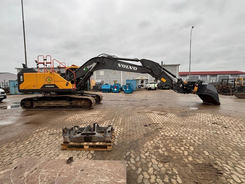 Volvo EC250EL - Гусеничный экскаватор: фото 2 Volvo EC250EL - Гусеничный экскаватор: фото 2
