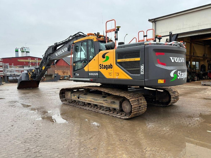 Volvo EC250EL - Гусеничный экскаватор: фото 4 Volvo EC250EL - Гусеничный экскаватор: фото 4