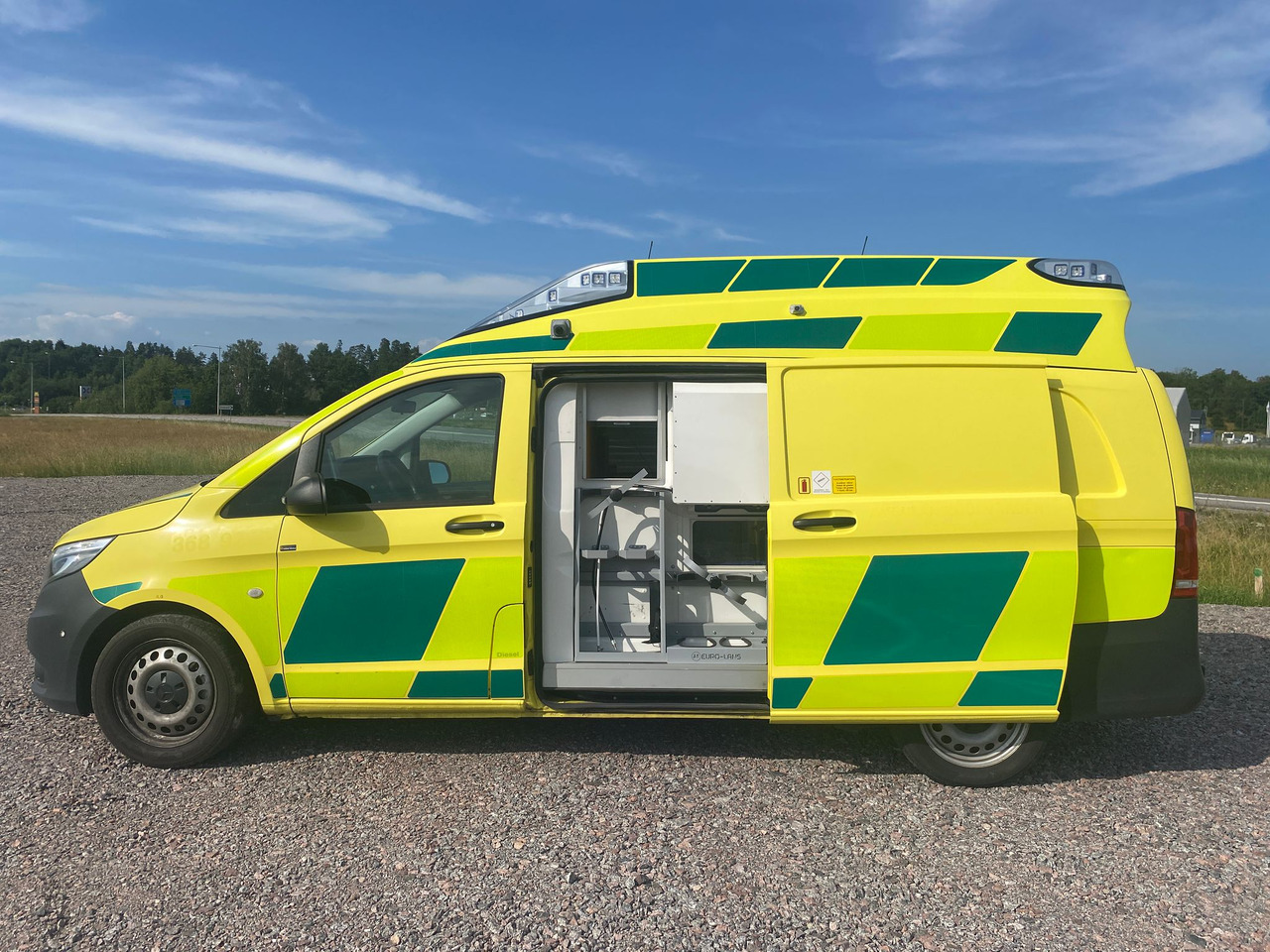 MERCEDES-BENZ Vito 119 4x4 - Ambulans / AMBULANCE - Машина скорой помощи: фото 5 MERCEDES-BENZ Vito 119 4x4 - Ambulans / AMBULANCE - Машина скорой помощи: фото 5