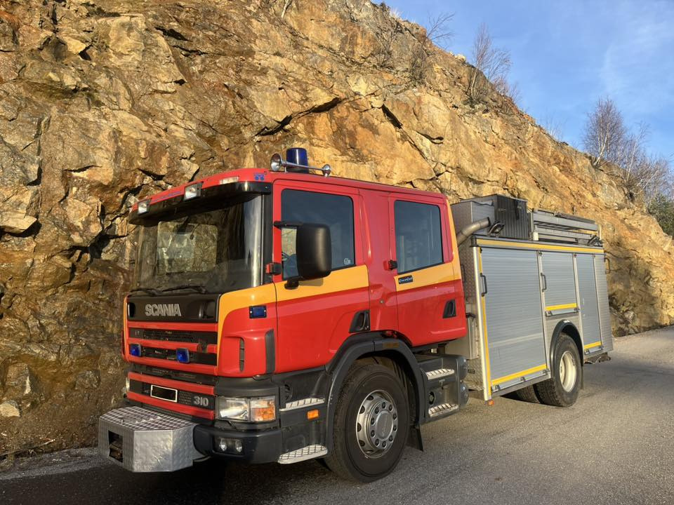 SCANIA P94GB 4x2 NZ310 - Fire engine - RESERVERAD !! - Пожарная машина: фото 2 SCANIA P94GB 4x2 NZ310 - Fire engine - RESERVERAD !! - Пожарная машина: фото 2