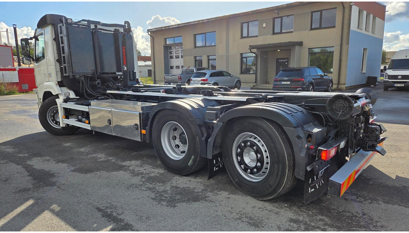Volvo FM460 6X2*4 - Крюковой мультилифт: фото 4 Volvo FM460 6X2*4 - Крюковой мультилифт: фото 4