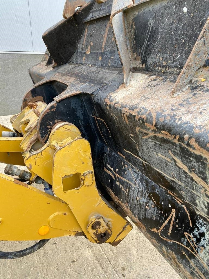 Колёсный погрузчик CAT 938 M (Bucket + Forks): фото 21 Колёсный погрузчик CAT 938 M (Bucket + Forks): фото 21