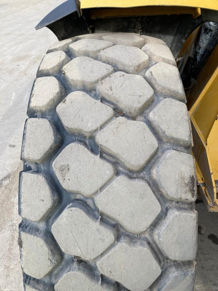 Колёсный погрузчик CAT 938 M (Bucket + Forks): фото 30 Колёсный погрузчик CAT 938 M (Bucket + Forks): фото 30