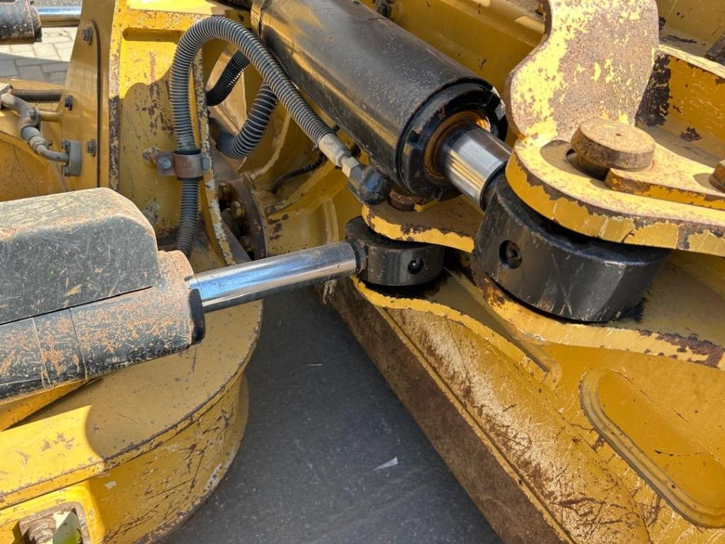 Бульдозер CAT D 5 LGP (new undercarriage + ripper): фото 13