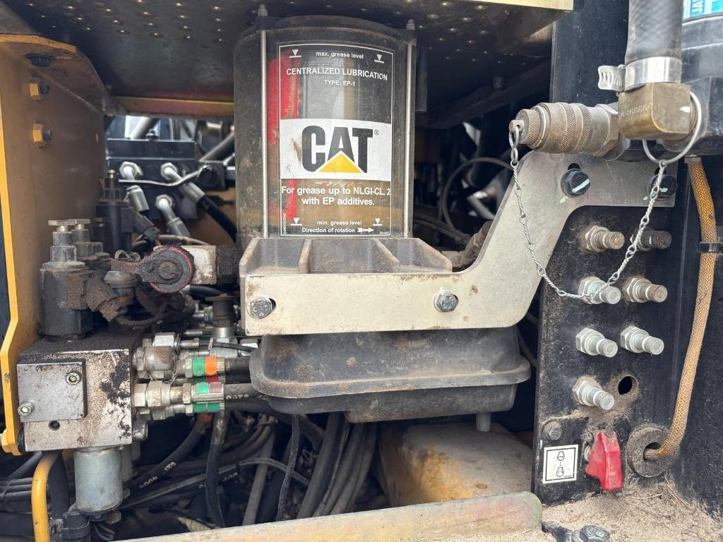 Колёсный экскаватор CAT M 313 D: фото 17