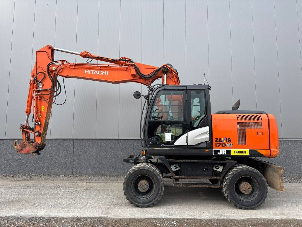 Hitachi ZX 170 W-5 B (low hours/new tires) - Колёсный экскаватор: фото 1 Hitachi ZX 170 W-5 B (low hours/new tires) - Колёсный экскаватор: фото 1