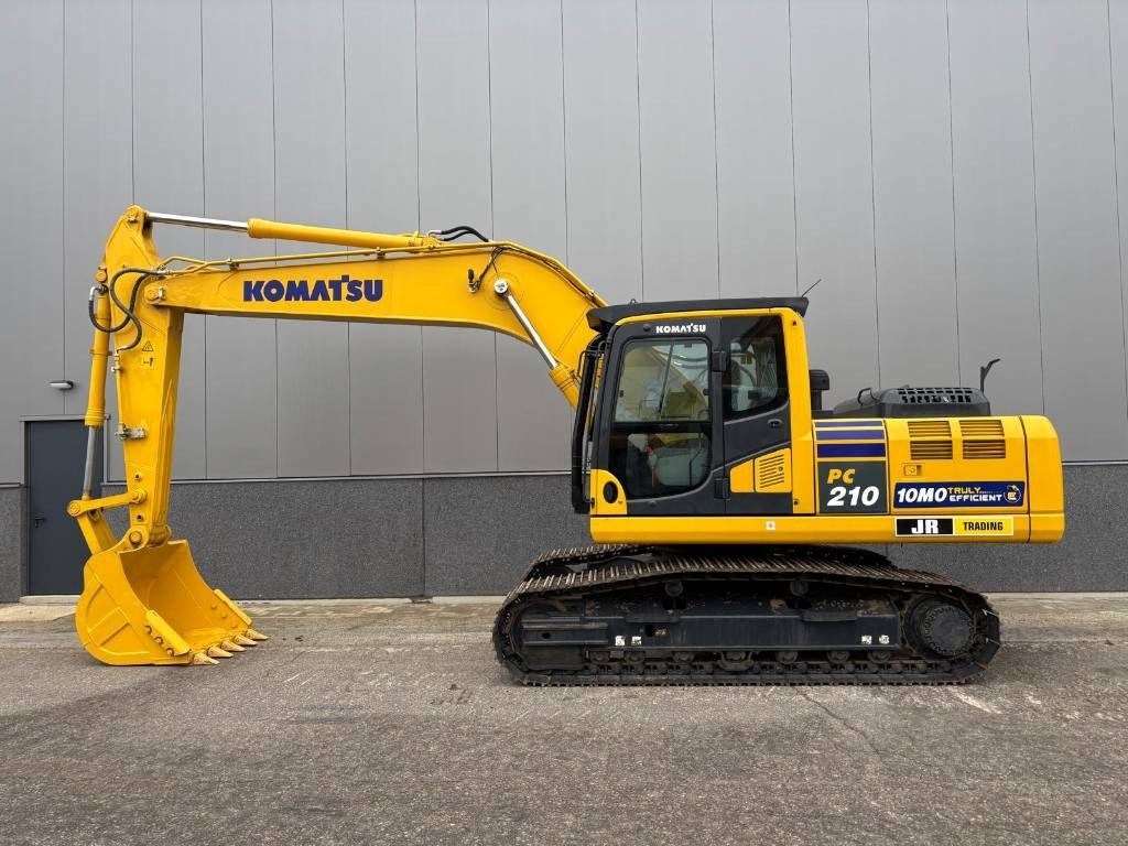 Komatsu PC 210-10M0 - Гусеничный экскаватор: фото 1 Komatsu PC 210-10M0 - Гусеничный экскаватор: фото 1