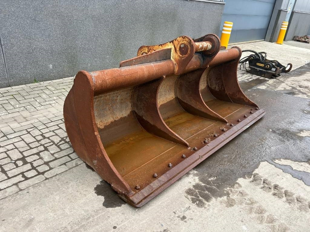 Volvo EC 480 E L coupler + bucket - Ковш для Строительной техники: фото 3 Volvo EC 480 E L coupler + bucket - Ковш для Строительной техники: фото 3