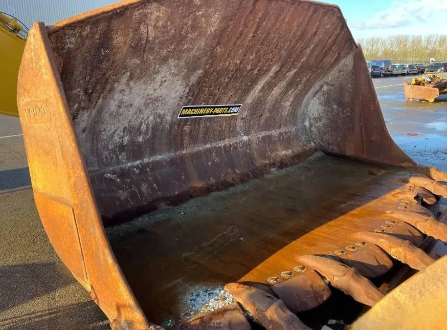 Volvo L350F Rock Bucket (Volvo) - Ковш для Строительной техники: фото 1 Volvo L350F Rock Bucket (Volvo) - Ковш для Строительной техники: фото 1