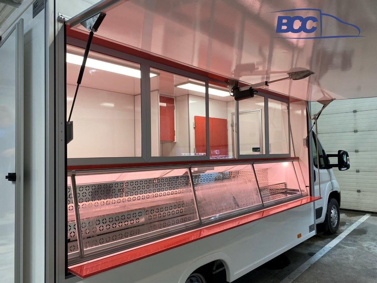BCC POLSKA - FOOD TRUCK - MOBILNY SKLEP MIĘSNY PEUGEOT BOXER - Торговый грузовик: фото 2 BCC POLSKA - FOOD TRUCK - MOBILNY SKLEP MIĘSNY PEUGEOT BOXER - Торговый грузовик: фото 2