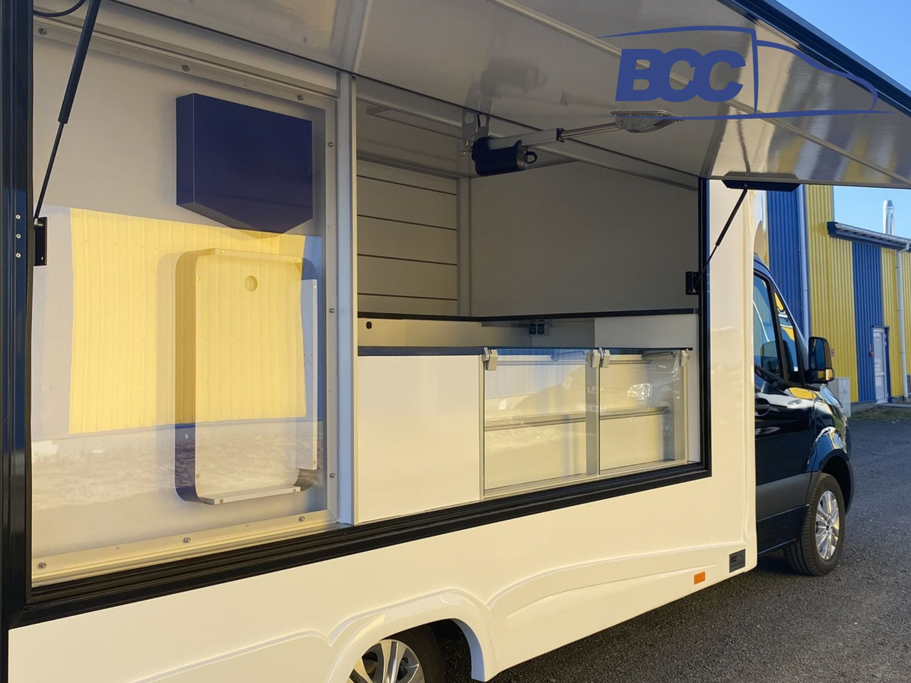 BCC POLSKA - MOBILNE CENTRUM SZKOLENIOWE, EXPO TRUCK, MOBILNE BIURO, SAMOCHÓD EKSPOZYCYJNY, PEUGEOT BOXER - Торговый грузовик: фото 5 BCC POLSKA - MOBILNE CENTRUM SZKOLENIOWE, EXPO TRUCK, MOBILNE BIURO, SAMOCHÓD EKSPOZYCYJNY, PEUGEOT BOXER - Торговый грузовик: фото 5