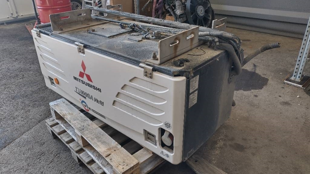 Mitsubishi TU100 SAEM Multi kylmäkone - Двигатель для Грузовиков: фото 2 Mitsubishi TU100 SAEM Multi kylmäkone - Двигатель для Грузовиков: фото 2