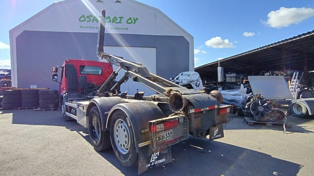 Renault Premium 380dxi 5,30m multilift koukkulaite - Крюковой мультилифт: фото 3 Renault Premium 380dxi 5,30m multilift koukkulaite - Крюковой мультилифт: фото 3