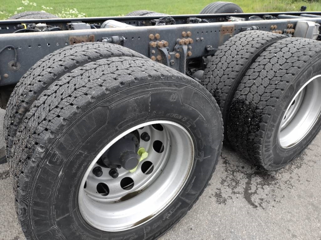 Грузовик-шасси Scania R540 8x4 pitkä alusta runko 9,6m: фото 8 Грузовик-шасси Scania R540 8x4 pitkä alusta runko 9,6m: фото 8