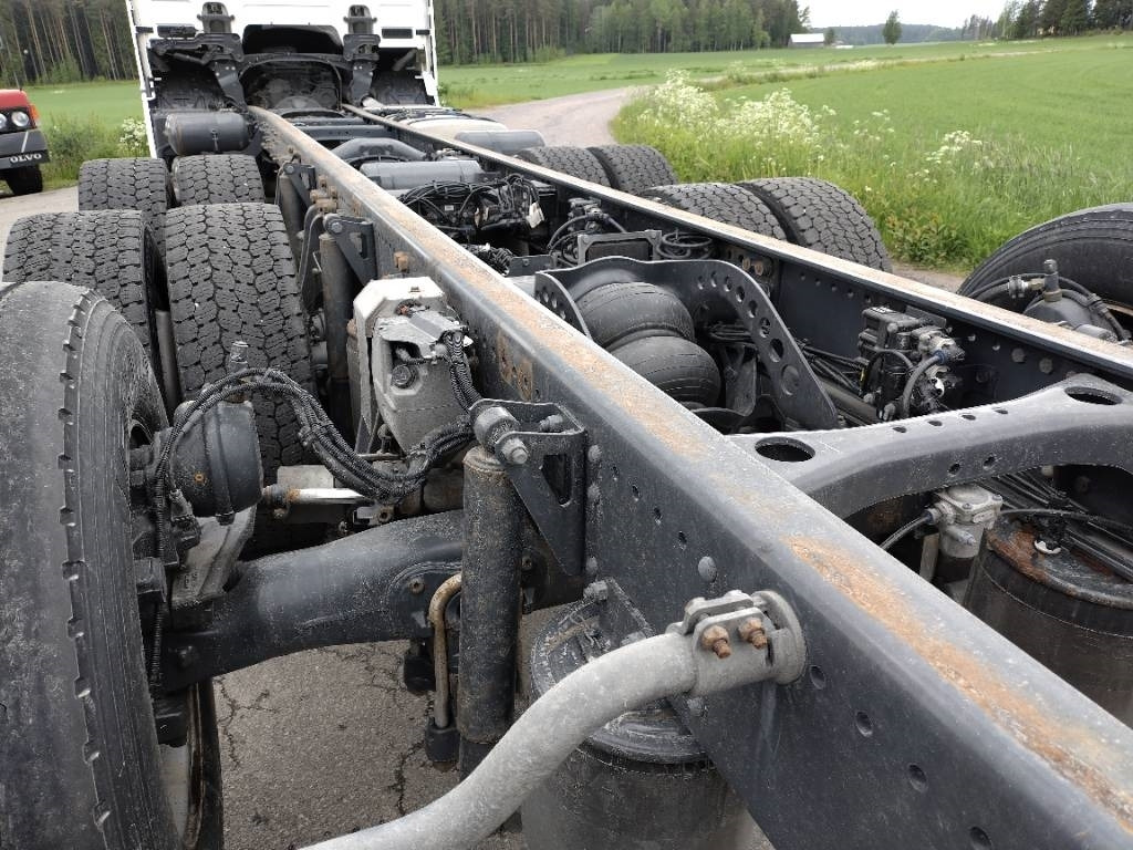 Грузовик-шасси Scania R540 8x4 pitkä alusta runko 9,6m: фото 6 Грузовик-шасси Scania R540 8x4 pitkä alusta runko 9,6m: фото 6