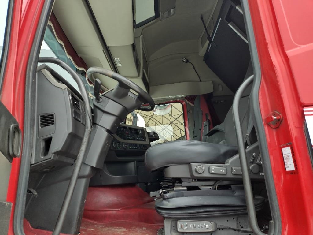 Volvo FH500 6x4 nouseva ja katkeva teliveto,Hydr!! - Тягач: фото 5 Volvo FH500 6x4 nouseva ja katkeva teliveto,Hydr!! - Тягач: фото 5