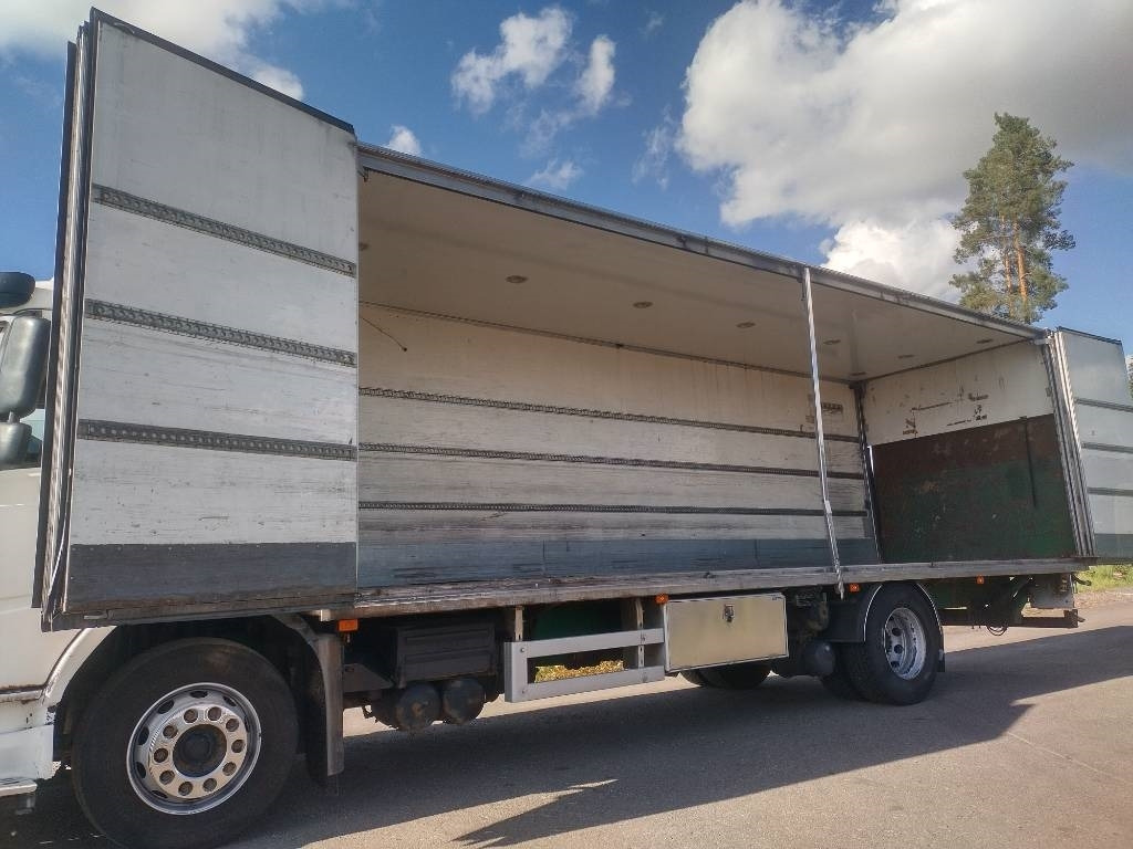 Volvo FM9 4x2 8,40m pitkä kylkiaukeava kori - Грузовик с закрытым кузовом: фото 3 Volvo FM9 4x2 8,40m pitkä kylkiaukeava kori - Грузовик с закрытым кузовом: фото 3