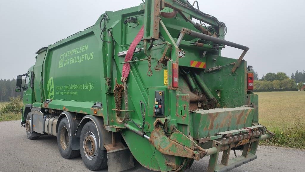 Volvo FM9 6x2 pakkaaja +nostin +etukippo - Мусоровоз: фото 5 Volvo FM9 6x2 pakkaaja +nostin +etukippo - Мусоровоз: фото 5