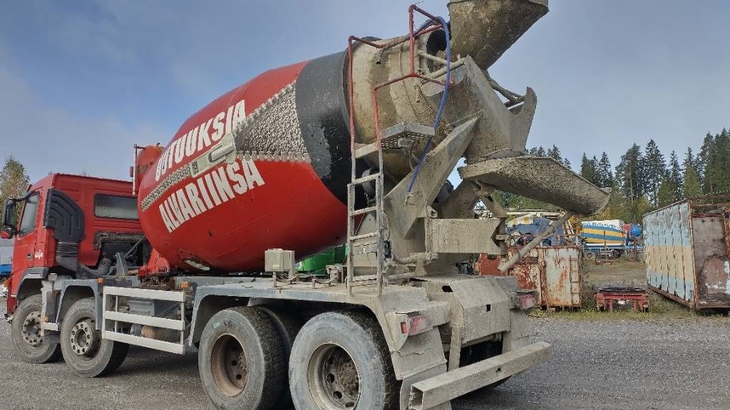 Volvo FM9 8x4 full steel,manual, mixer  - Грузовик-цистерна: фото 3 Volvo FM9 8x4 full steel,manual, mixer  - Грузовик-цистерна: фото 3