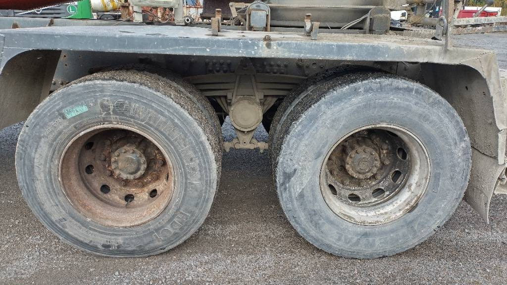 Volvo FM9 8x4 full steel,manual, mixer  - Грузовик-цистерна: фото 5 Volvo FM9 8x4 full steel,manual, mixer  - Грузовик-цистерна: фото 5