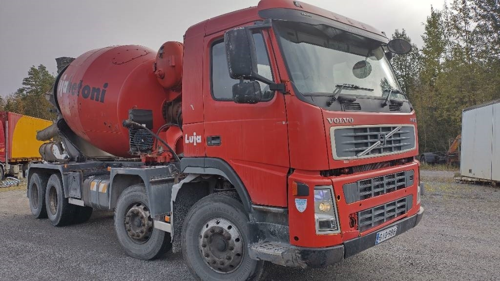 Volvo FM9 8x4 full steel,manual, mixer  - Грузовик-цистерна: фото 2 Volvo FM9 8x4 full steel,manual, mixer  - Грузовик-цистерна: фото 2
