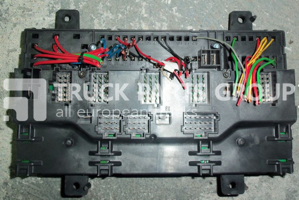 VOLVO FH13, FM13, EURO 4, EURO 5 emission fuse and relay centre, centr fuse block - Предохранитель для Грузовиков: фото 3 VOLVO FH13, FM13, EURO 4, EURO 5 emission fuse and relay centre, centr fuse block - Предохранитель для Грузовиков: фото 3