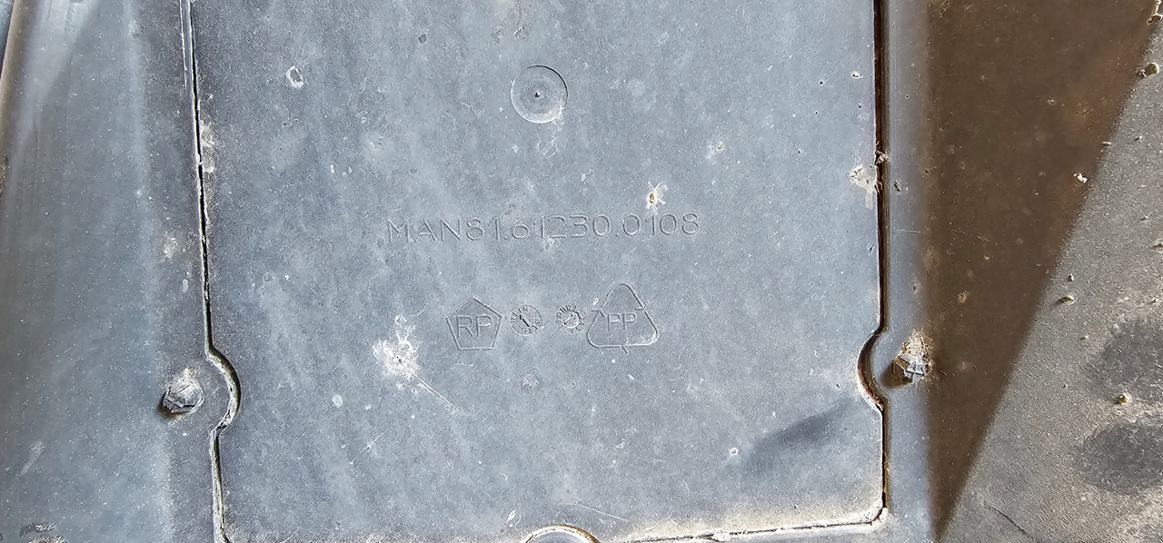 MAN MAN TGX, TGS EURO6 mudguards 81612300108, 81612300207, 81612300209, 81612300147, 81612300207, 81612300141, 81612300123, 81612300109, 81612300121, 81612300107 - Запчасти: фото 2 MAN MAN TGX, TGS EURO6 mudguards 81612300108, 81612300207, 81612300209, 81612300147, 81612300207, 81612300141, 81612300123, 81612300109, 81612300121, 81612300107 - Запчасти: фото 2