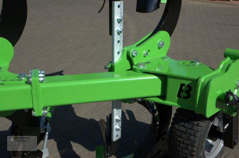 BOMET Drehpflug U064/2 4 Schar 0,30-0,38-0,45m Körperbreite - Плуг: фото 5 BOMET Drehpflug U064/2 4 Schar 0,30-0,38-0,45m Körperbreite - Плуг: фото 5